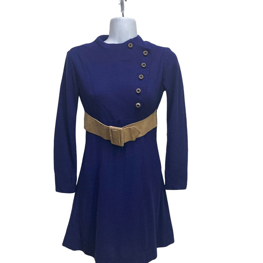 Vintage  1960s 1970s Mini Dress Size XS S Hand Tailored Belt buttons A‎ Line